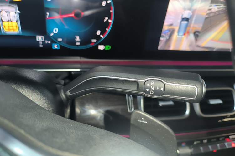 Used Mercedes-Benz GLE 2022 GLE 350 4MATIC Stylish Model Gear Lever