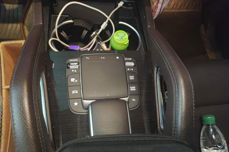 Used Mercedes-Benz GLE 2022 GLE 350 4MATIC Stylish Model Gear Lever