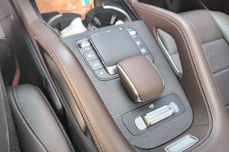 Used Mercedes-Benz GLE 2022 GLE 450 4MATIC Luxury Model Gear Lever