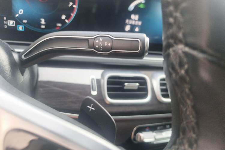 Used Mercedes-Benz GLE 2022 GLE 350 4MATIC Dynamic Edition Gear Lever