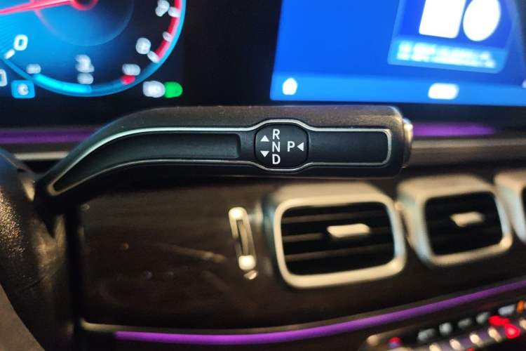 Used Mercedes-Benz GLE 2022 Facelifted GLE 350 4MATIC Fashion Edition Gear Lever