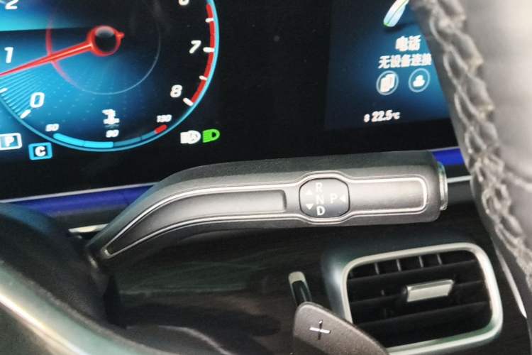 Used Mercedes-Benz GLE 2022 GLE 350 4MATIC Stylish Model Gear Lever