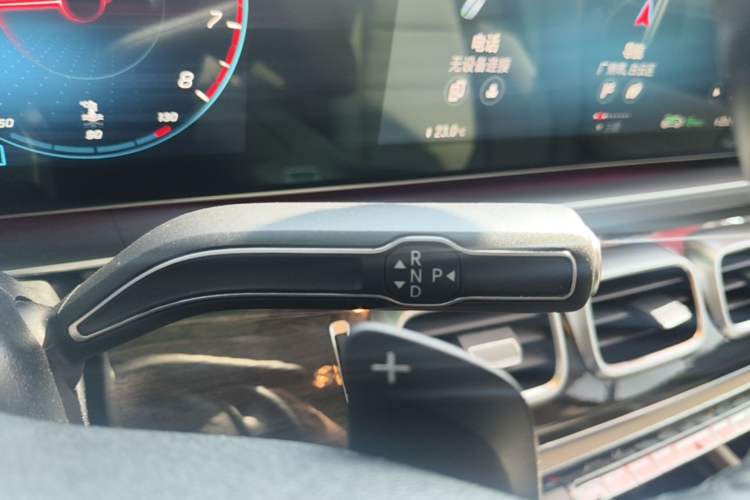Used Mercedes-Benz GLE 2022 GLE 350 4MATIC Stylish Model Gear Lever