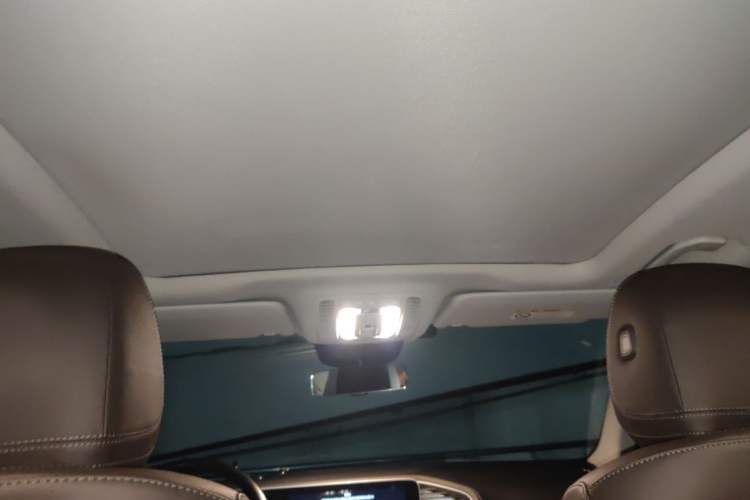 Used Mercedes-Benz GLE 2022 GLE 350 4MATIC Stylish Model Headliner