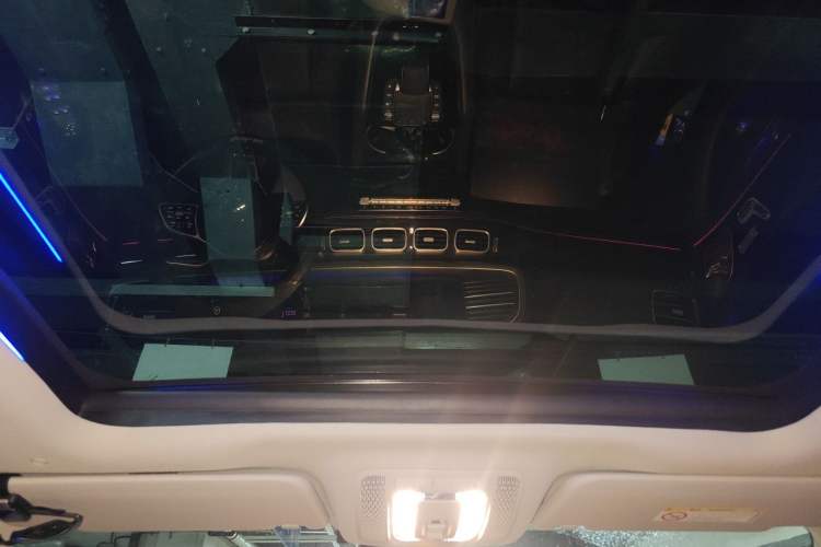Used Mercedes-Benz GLE 2022 Facelifted GLE 350 4MATIC Fashion Edition Headliner
