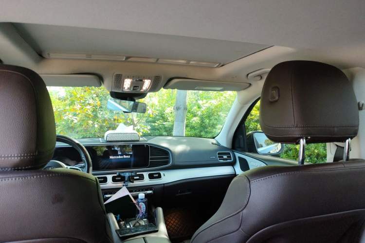 Used Mercedes-Benz GLE 2022 Refreshed GLE 350 4MATIC Dynamic Edition Headliner