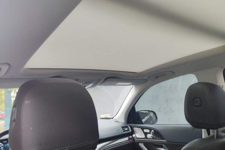 Used Mercedes-Benz GLE 2022 GLE 350 4MATIC Dynamic Edition Headliner
