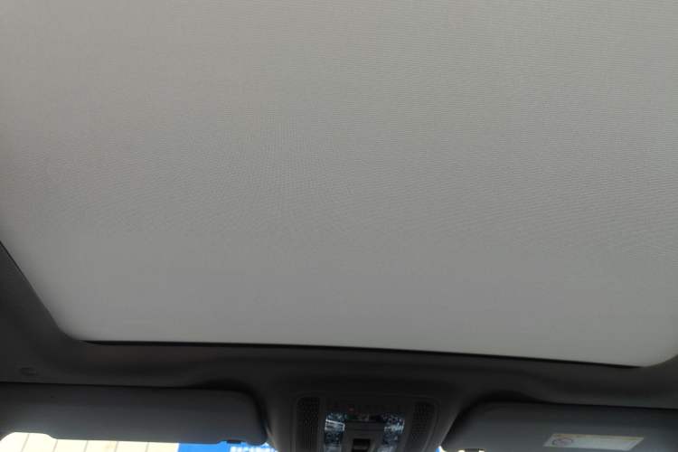 Used Mercedes-Benz GLE 2022 Refreshed GLE 450 4MATIC Stylish Edition Headliner