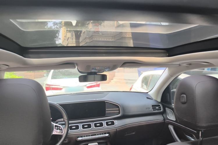Used Mercedes-Benz GLE 2022 GLE 450 4MATIC Luxury Model Headliner