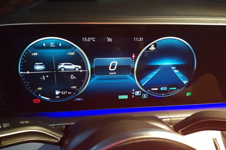Used Mercedes-Benz GLE 2022 Refreshed GLE 450 4MATIC Stylish Edition Instrument Cluster