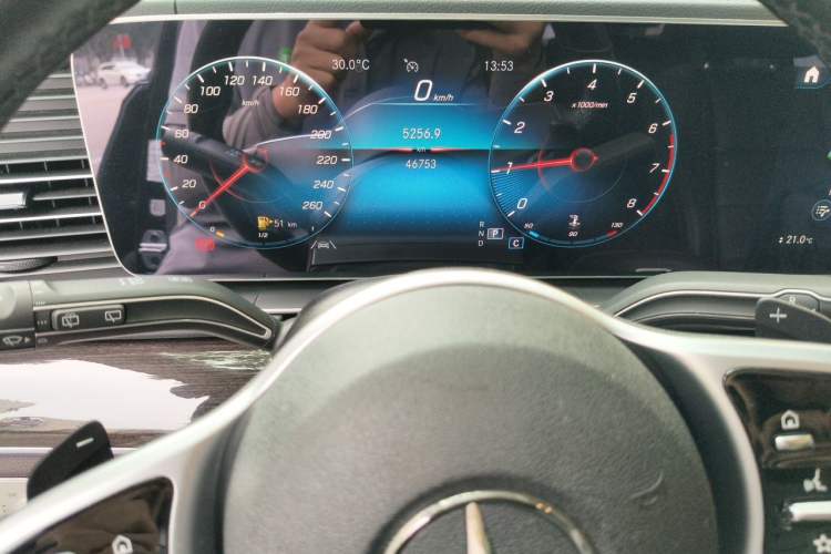 Used Mercedes-Benz GLE 2022 Facelifted GLE 350 4MATIC Fashion Edition Instrument Cluster