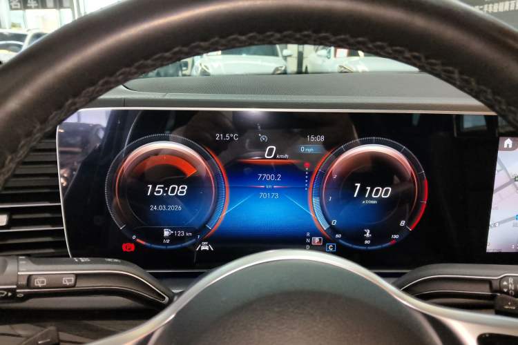 Used Mercedes-Benz GLE 2022 GLE 350 4MATIC Stylish Model Instrument Cluster
