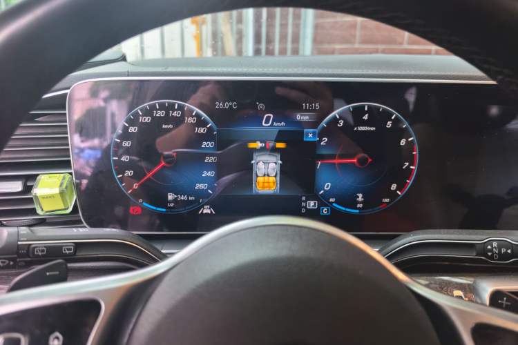 Used Mercedes-Benz GLE 2022 Facelifted GLE 350 4MATIC Fashion Edition Instrument Cluster
