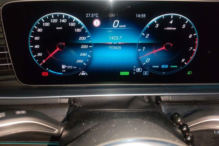 Used Mercedes-Benz GLE 2022 Refreshed GLE 450 4MATIC Luxury Edition Instrument Cluster