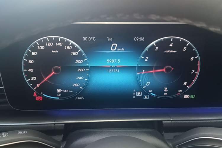 Used Mercedes-Benz GLE 2022 GLE 350 4MATIC Stylish Model Instrument Cluster