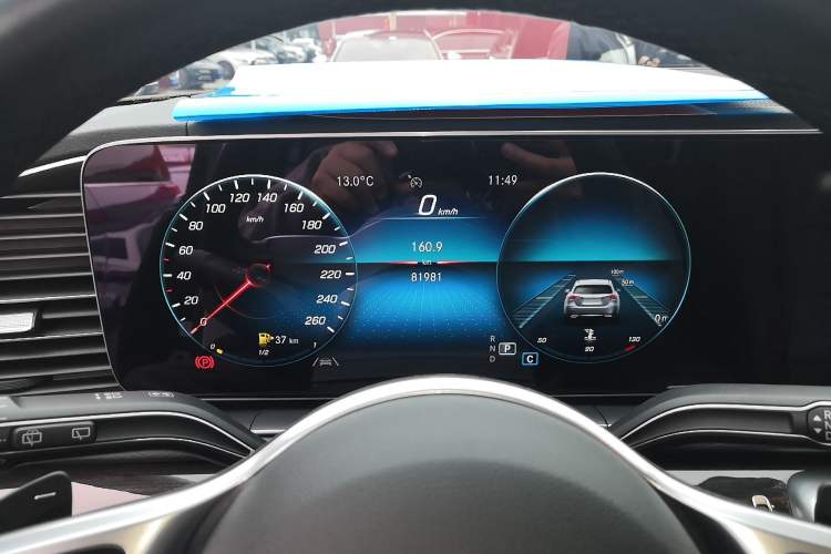 Used Mercedes-Benz GLE 2022 Facelifted GLE 350 4MATIC Fashion Edition Instrument Cluster