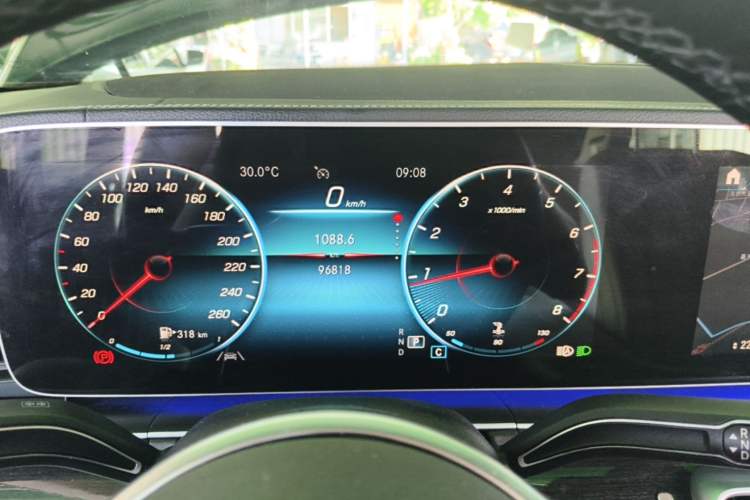 Used Mercedes-Benz GLE 2022 GLE 350 4MATIC Stylish Model Instrument Cluster