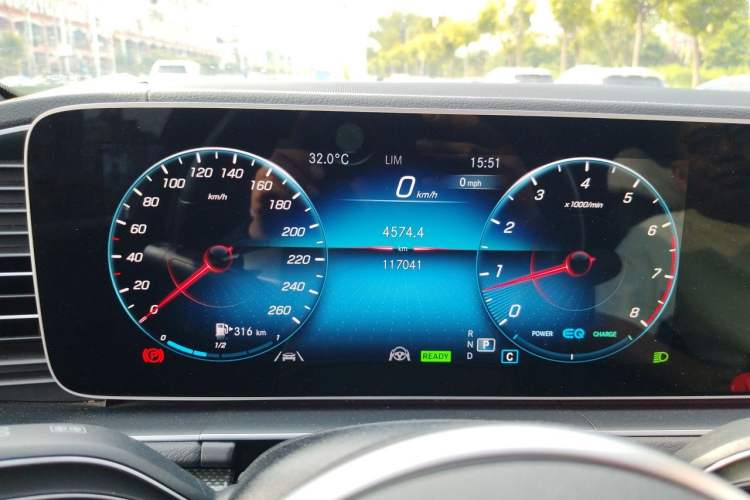 Used Mercedes-Benz GLE 2022 Refreshed GLE 450 4MATIC Coupe SUV Luxury Edition Instrument Cluster