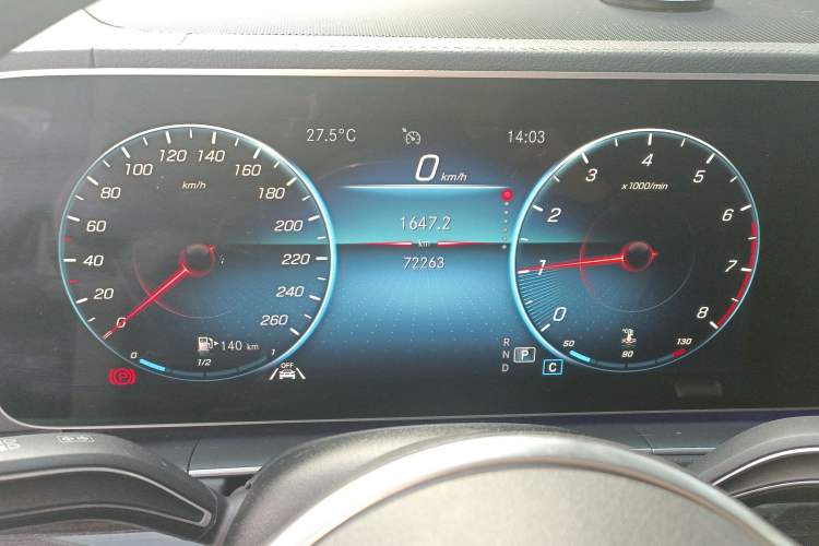 Used Mercedes-Benz GLE 2022 GLE 350 4MATIC Stylish Model Instrument Cluster
