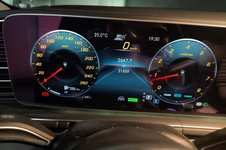 Used Mercedes-Benz GLE 2022 GLE 450 4MATIC Luxury Model Instrument Cluster
