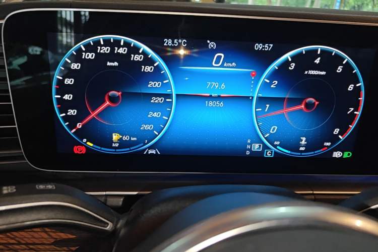 Used Mercedes-Benz GLE 2022 Facelifted GLE 350 4MATIC Fashion Edition Instrument Cluster