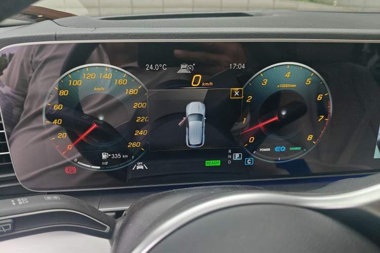 Used Mercedes-Benz GLE 2022 Refreshed GLE 450 4MATIC Stylish Edition Instrument Cluster