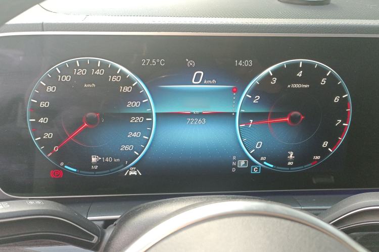 Used Mercedes-Benz GLE 2022 GLE 350 4MATIC Stylish Model Instrument Cluster