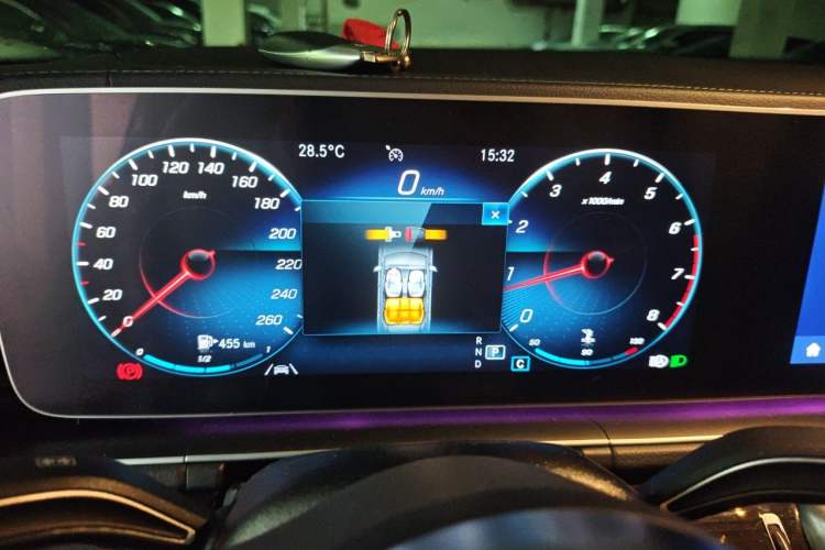 Used Mercedes-Benz GLE 2022 Facelifted GLE 350 4MATIC Fashion Edition Instrument Cluster