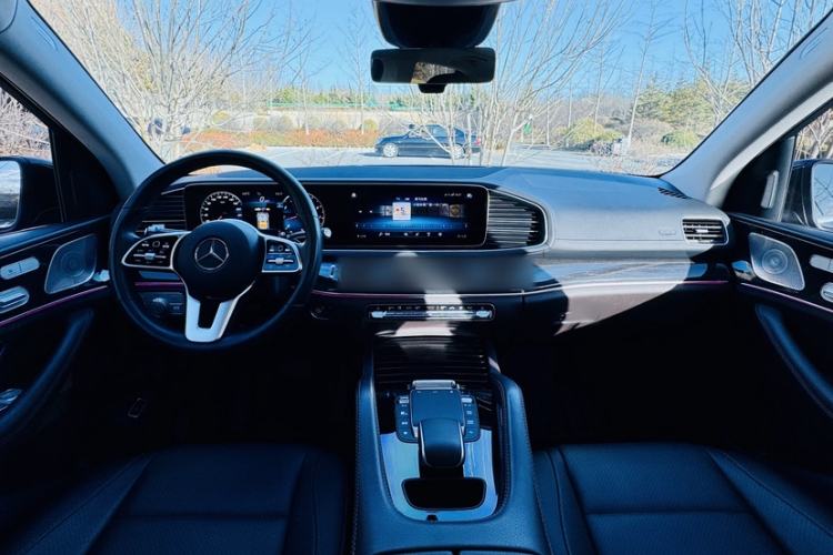 Used Mercedes-Benz GLE 2022 GLE 350 4MATIC Dynamic Edition Interior 1