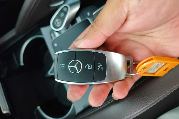 Used Mercedes-Benz GLE 2022 Facelifted GLE 350 4MATIC Fashion Edition Interior 1