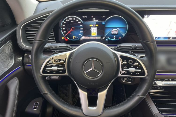 Used Mercedes-Benz GLE 2022 Facelifted GLE 350 4MATIC Fashion Edition Interior 1