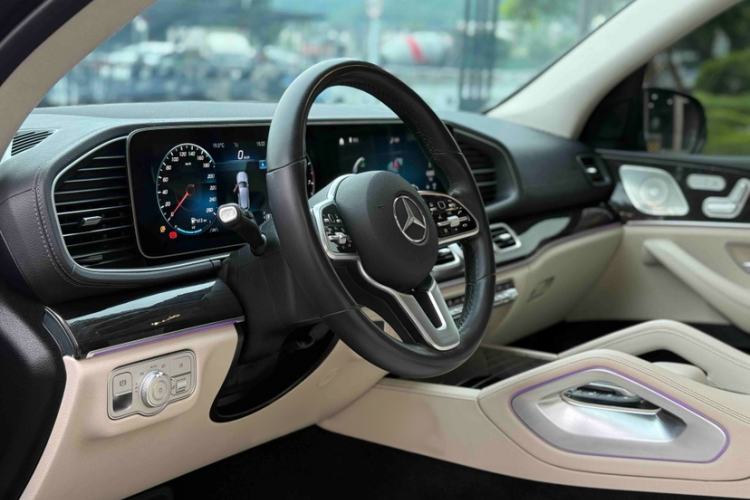 Used Mercedes-Benz GLE 2022 GLE 350 4MATIC Stylish Model Interior 1