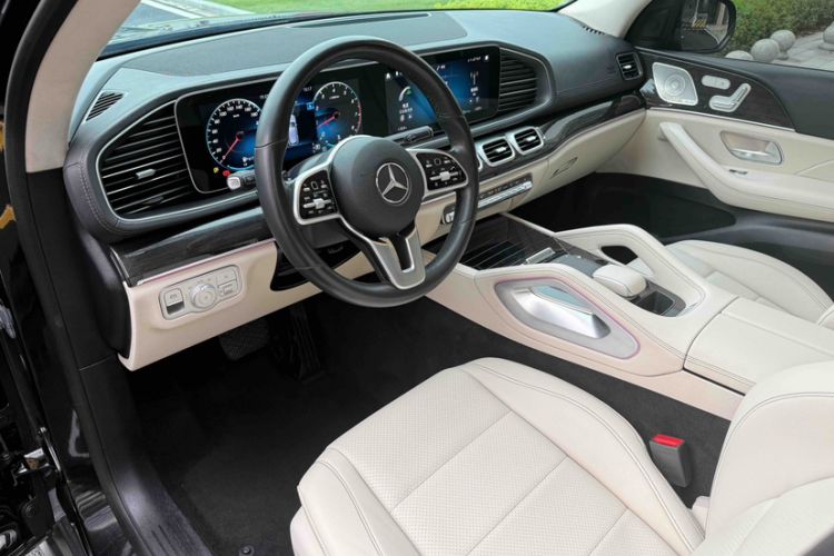 Used Mercedes-Benz GLE 2022 GLE 350 4MATIC Stylish Model Interior 11