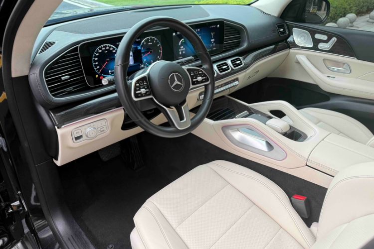 Used Mercedes-Benz GLE 2022 GLE 350 4MATIC Stylish Model Interior 11