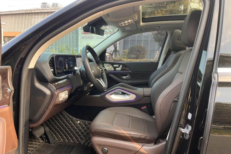 Used Mercedes-Benz GLE 2022 Facelifted GLE 350 4MATIC Fashion Edition Interior 2
