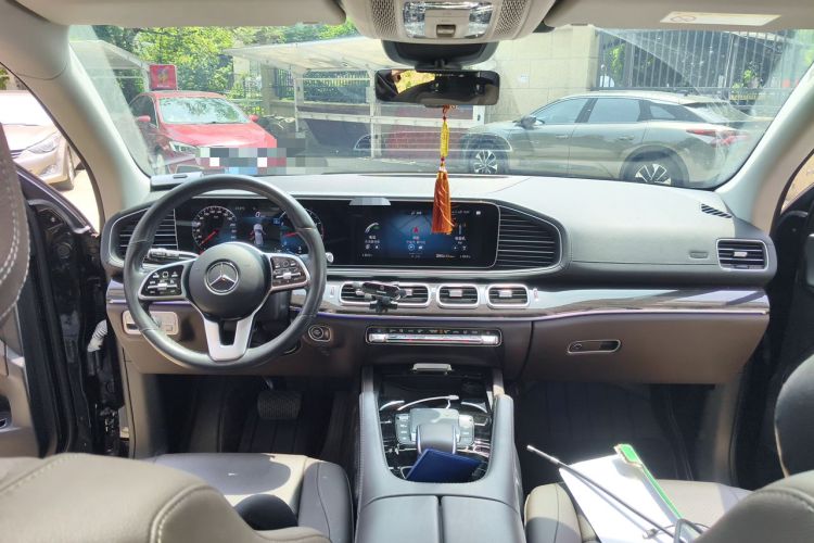 Used Mercedes-Benz GLE 2022 GLE 350 4MATIC Stylish Model Interior 2