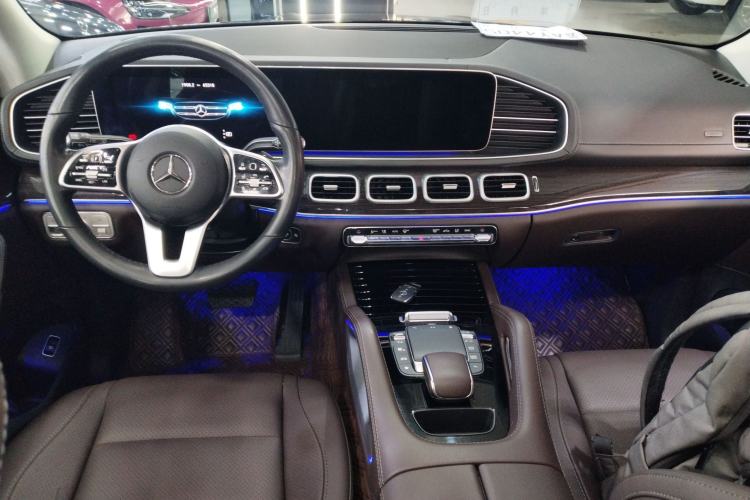 Used Mercedes-Benz GLE 2022 GLE 350 4MATIC Dynamic Edition Interior 2