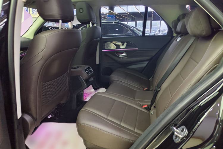 Used Mercedes-Benz GLE 2022 Facelifted GLE 350 4MATIC Fashion Edition Interior 3