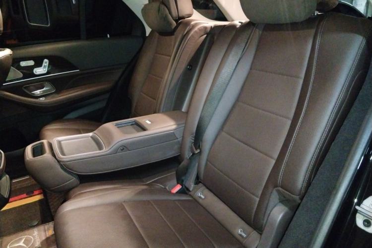 Used Mercedes-Benz GLE 2022 GLE 350 4MATIC Stylish Model Interior 4