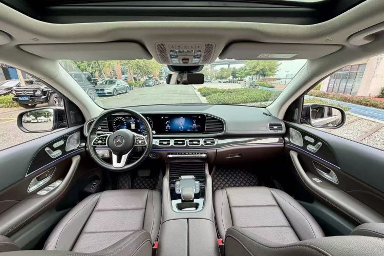 Used Mercedes-Benz GLE 2022 Facelifted GLE 350 4MATIC Fashion Edition Interior 4