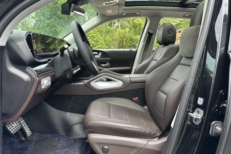 Used Mercedes-Benz GLE 2022 GLE 350 4MATIC Stylish Model Interior 5
