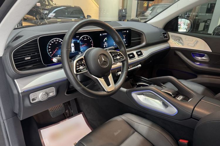 Used Mercedes-Benz GLE 2022 GLE 350 4MATIC Coupe SUV Luxury Model Interior 6