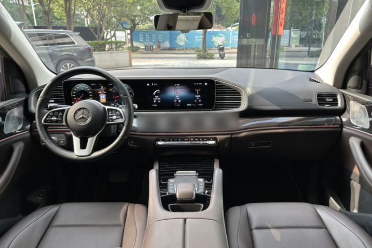 Used Mercedes-Benz GLE 2022 Facelifted GLE 350 4MATIC Fashion Edition Interior 6
