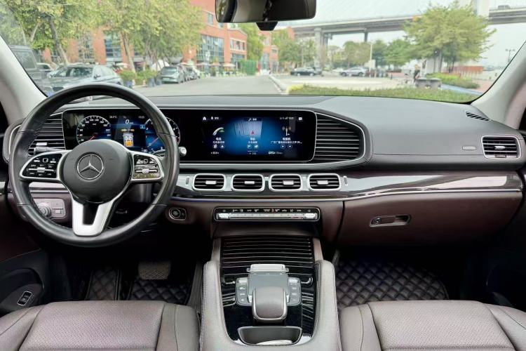 Used Mercedes-Benz GLE 2022 Facelifted GLE 350 4MATIC Fashion Edition Interior 8
