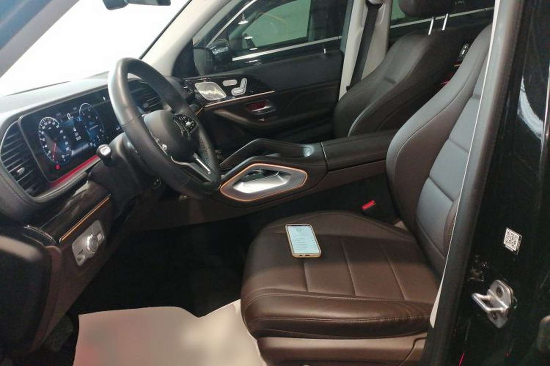 Used Mercedes-Benz GLE 2022 Facelifted GLE 350 4MATIC Fashion Edition Left Front Seat
