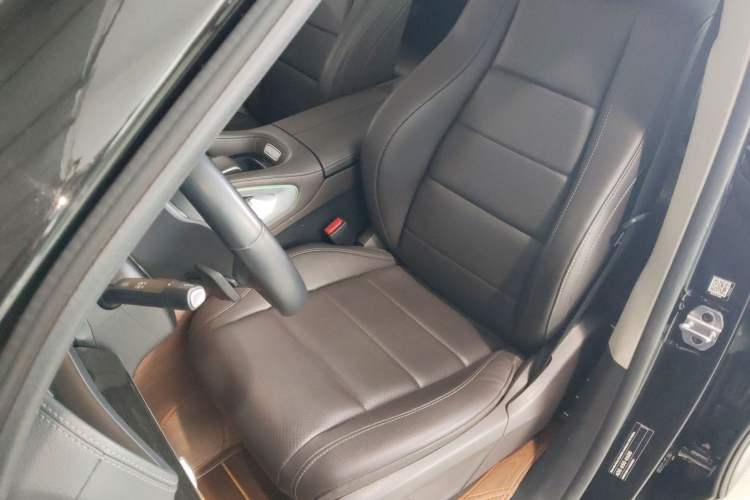Used Mercedes-Benz GLE 2022 Refreshed GLE 350 4MATIC Dynamic Edition Left Front Seat