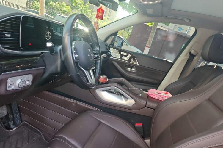 Used Mercedes-Benz GLE 2022 Facelifted GLE 350 4MATIC Fashion Edition Left Front Seat