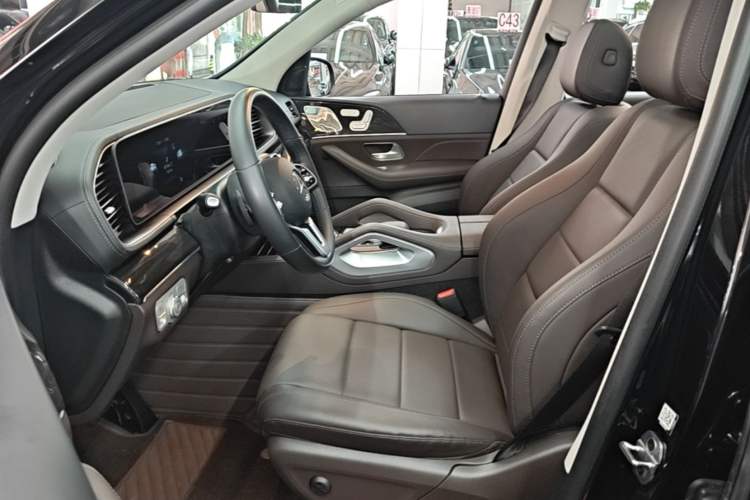 Used Mercedes-Benz GLE 2022 Facelifted GLE 350 4MATIC Fashion Edition Left Front Seat