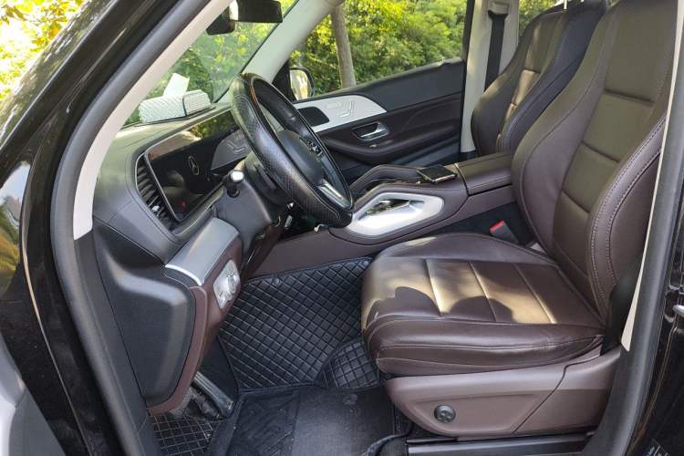 Used Mercedes-Benz GLE 2022 Refreshed GLE 350 4MATIC Dynamic Edition Left Front Seat