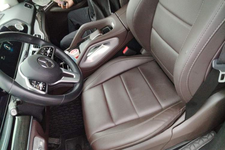 Used Mercedes-Benz GLE 2022 Facelifted GLE 350 4MATIC Fashion Edition Left Front Seat